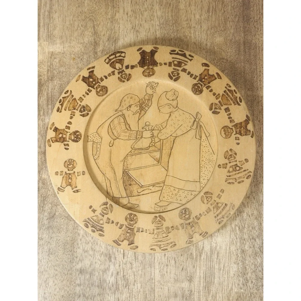 Rare‎ Vintage Bulgarian souvenir pyrography wood wall hanging plate Christmas